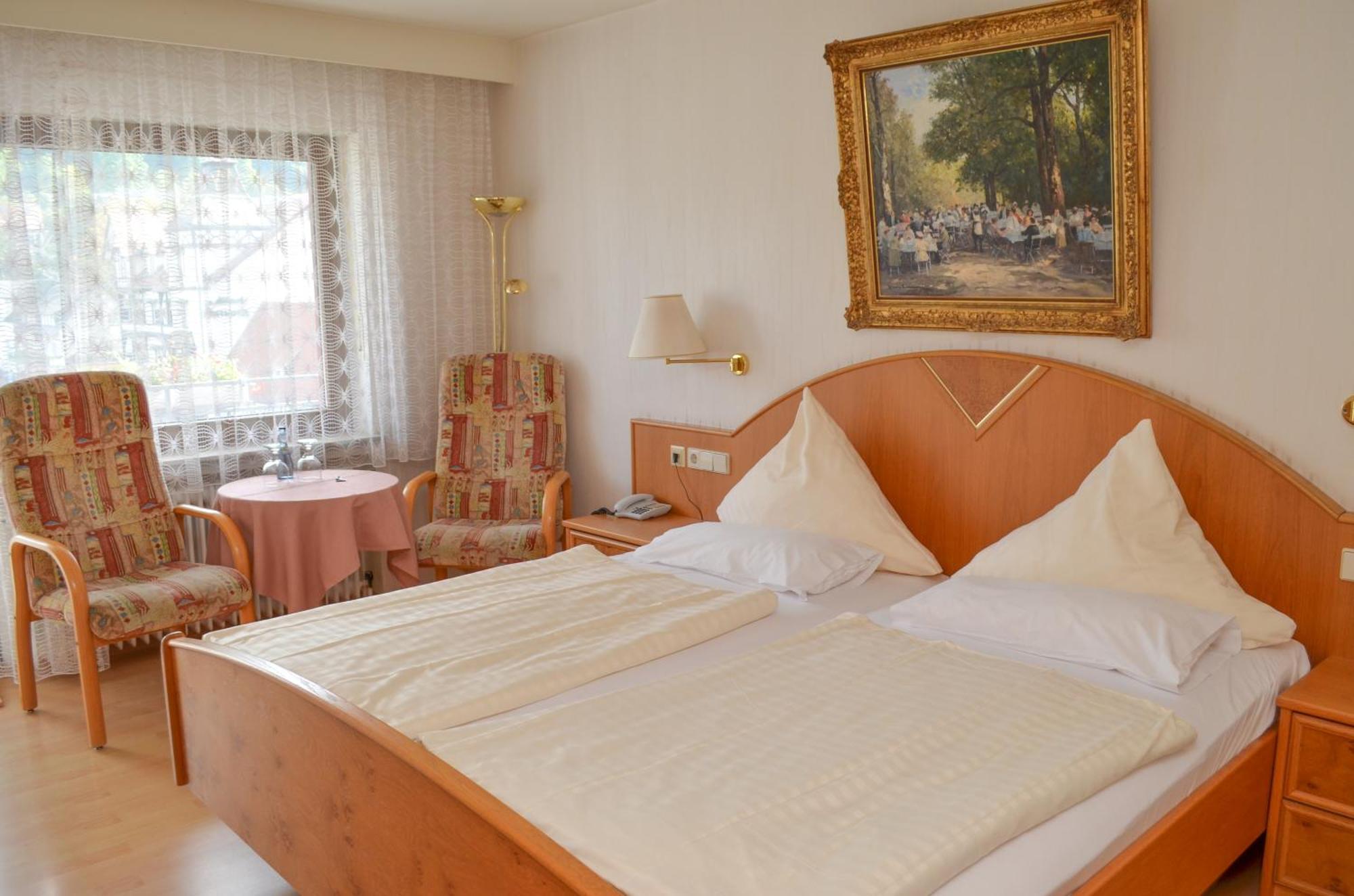Hotel Harzer Am Kurpark バート・ヘレンアプ エクステリア 写真