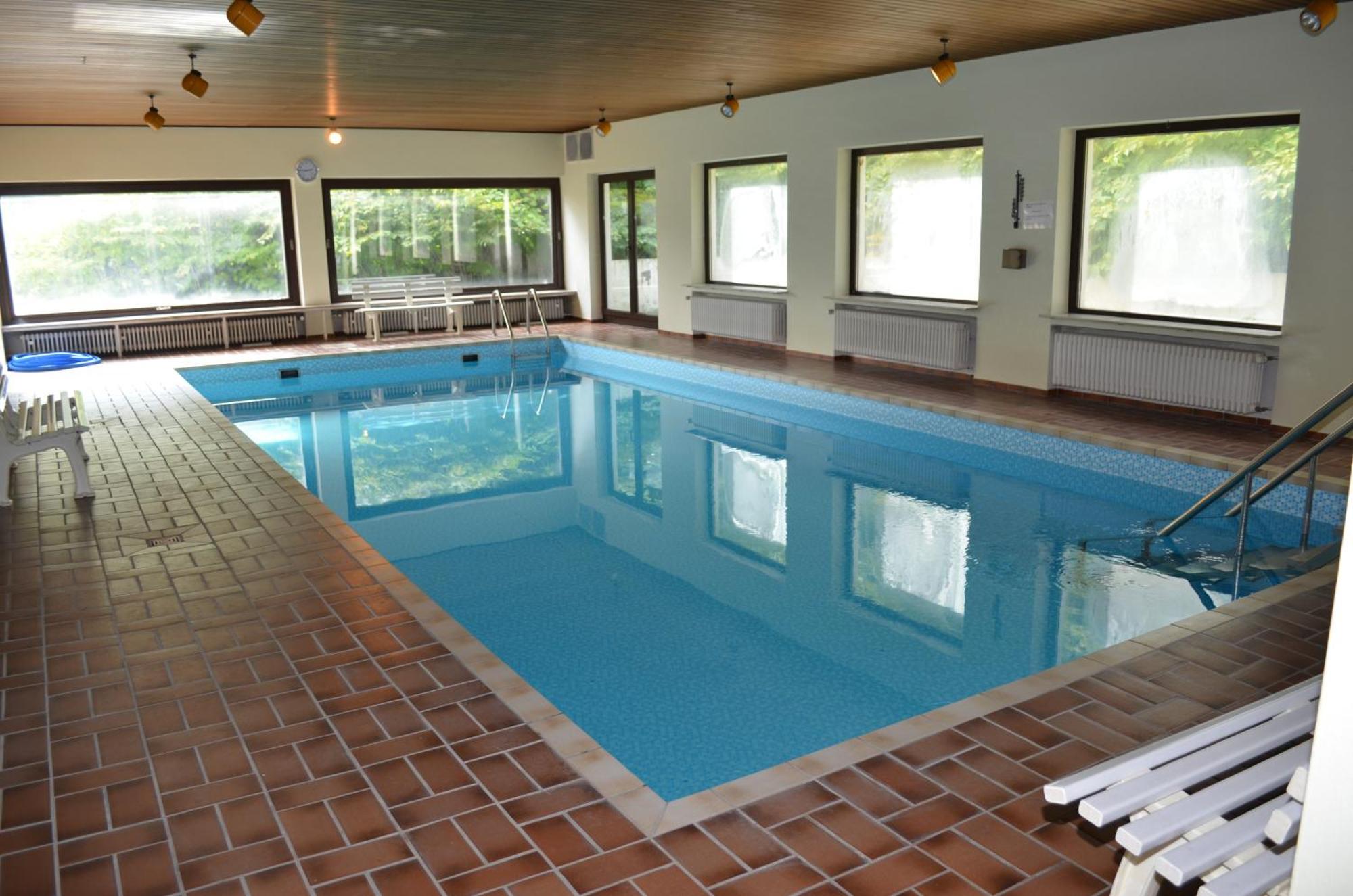 Hotel Harzer Am Kurpark バート・ヘレンアプ エクステリア 写真