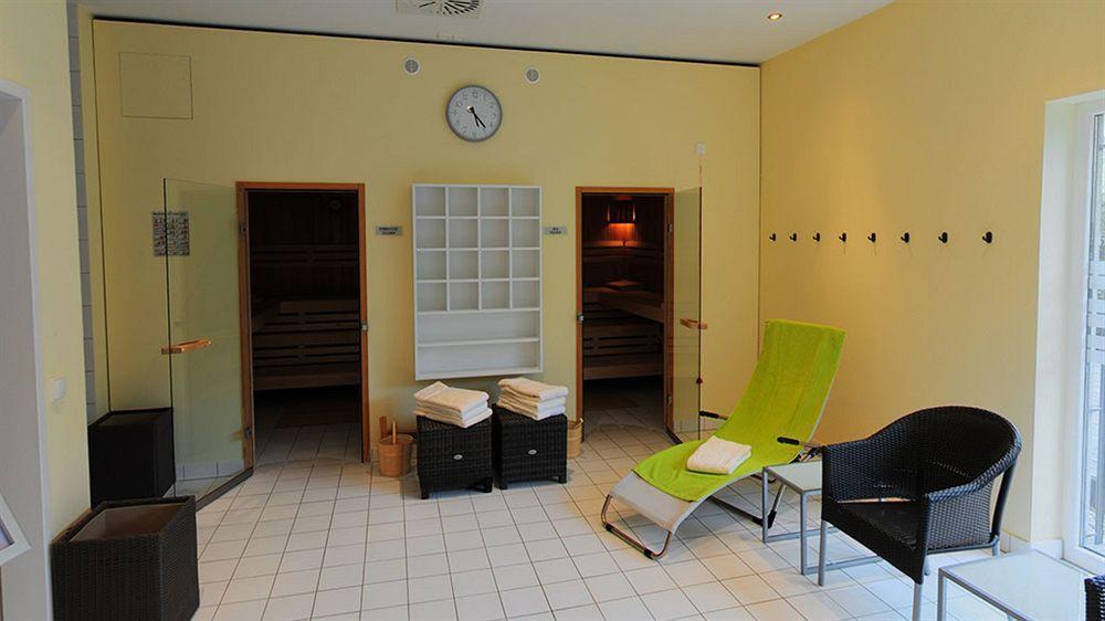 Hotel Harzer Am Kurpark バート・ヘレンアプ エクステリア 写真