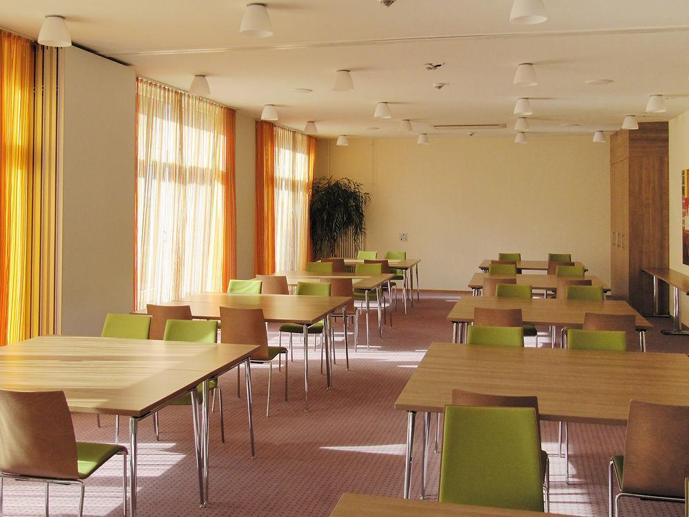 Hotel Harzer Am Kurpark バート・ヘレンアプ エクステリア 写真