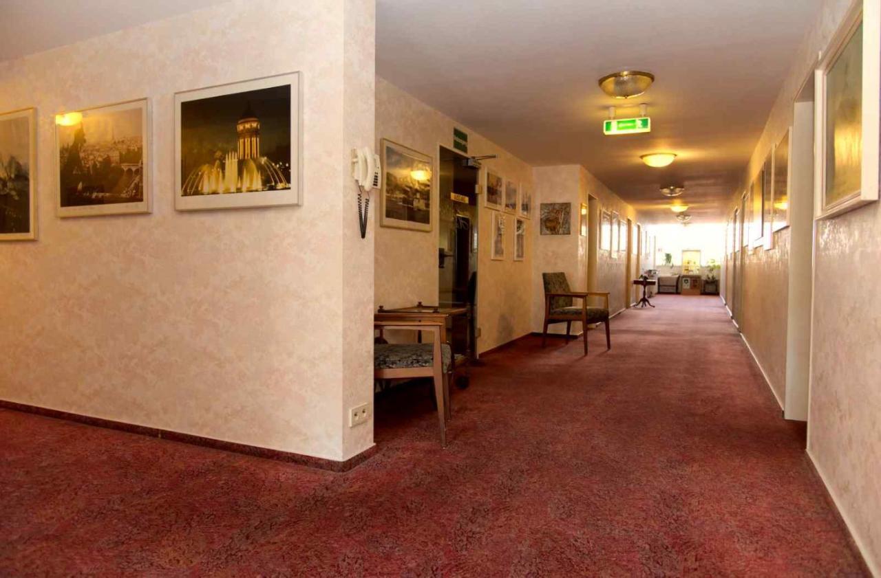 Hotel Harzer Am Kurpark バート・ヘレンアプ エクステリア 写真